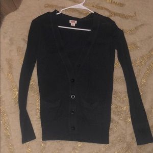 Long sleeve grey cardigan button up